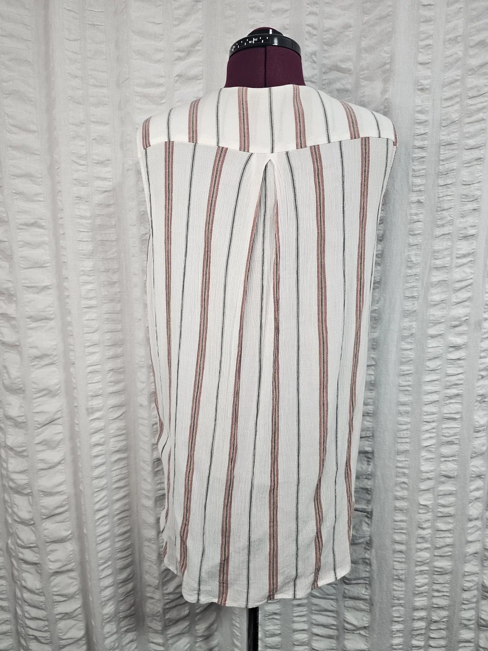 Kut from the Kloth White Sleeveless Faux  Wrap Tank with Stripes XXL